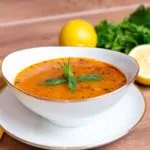 Einfache türkische Bulgur Suppe – vegan oder vegetarisch