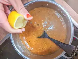 Zitrone für die Ezogelin Suppe
