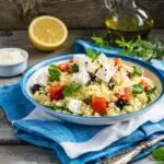 Couscous Salat mit Feta Käse nach „griechischer Art“